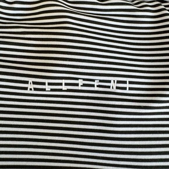 All Fenix Size Small Black White Striped leggings - Picture 8 of 8